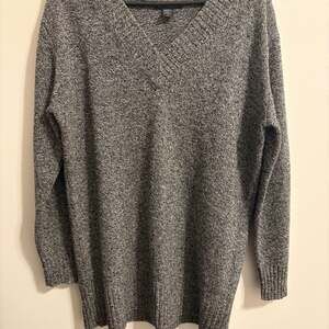 ATHLETA Vital V-Neck Tunic Sweater Cashmere Wool Blend Gray Heathered Medium